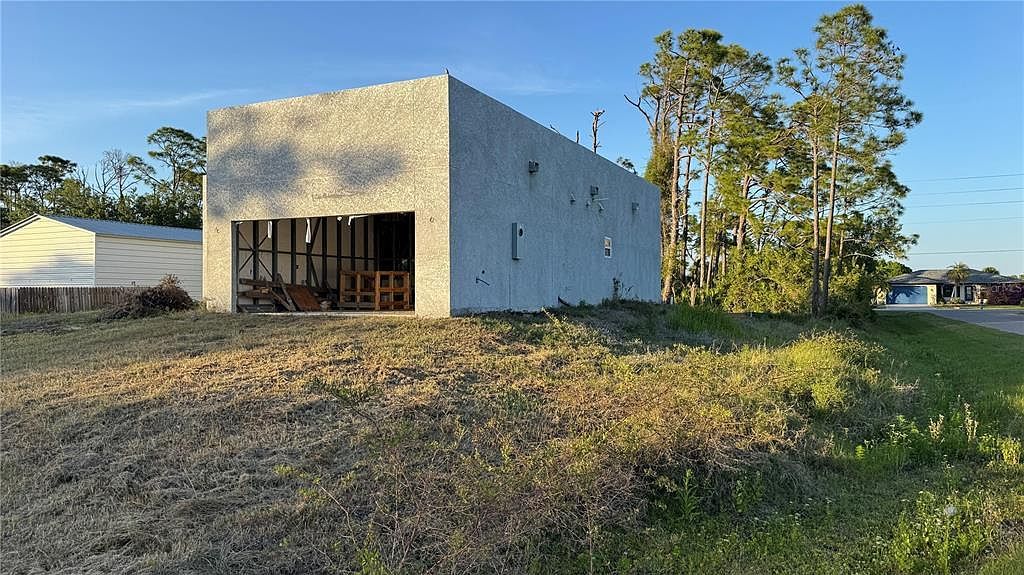 5182 Hopkins Ave Port Charlotte, FL 33981 - Thumbnail 3