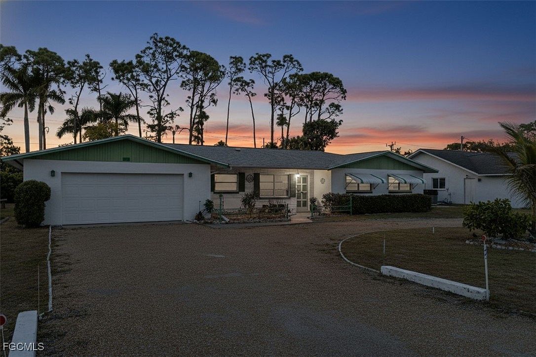 2367 Dover Ave Fort Myers, FL 33907 - Thumbnail 3