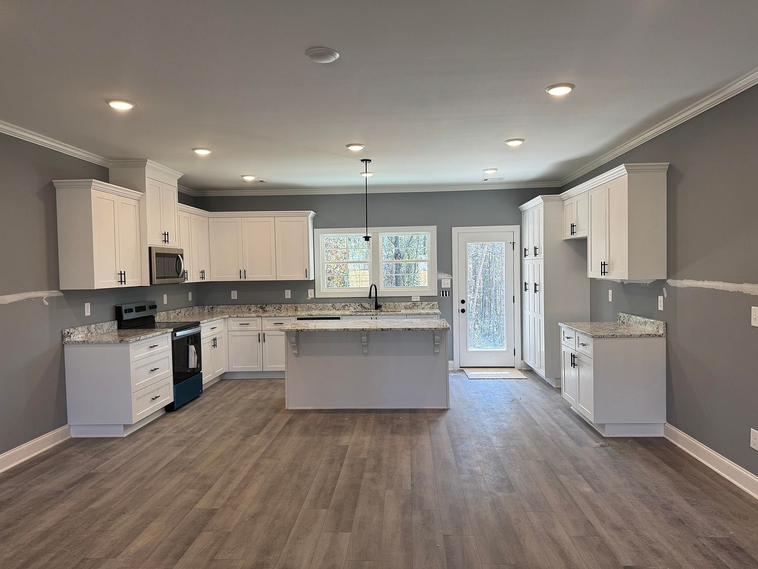 548 Hillman St Warrenville, SC 29851 - Thumbnail 3