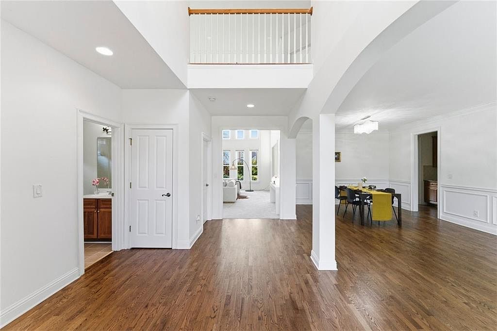 5066 Healey Dr Smyrna, GA 30082 - Thumbnail 3