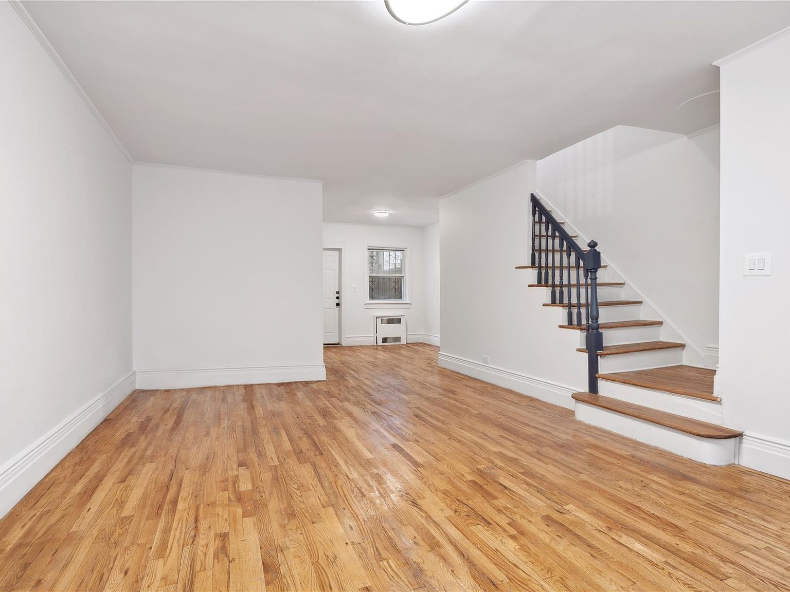 946 Gerard Ave Bronx, NY 10452 - Thumbnail 3
