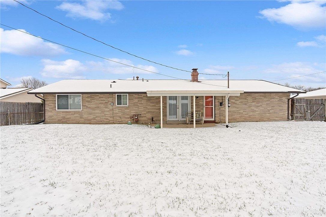 4838 Pacific Ct Dayton, OH 45424 - Thumbnail 3