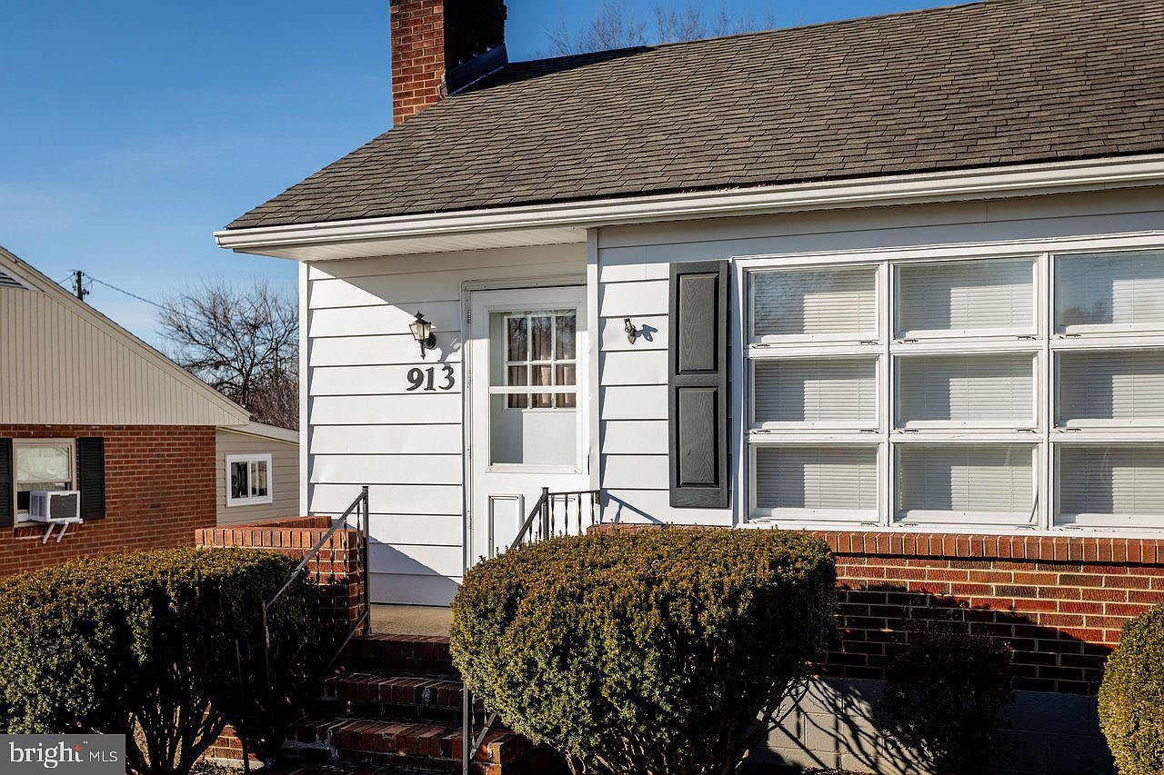 913 Spotswood Dr Harrisonburg, VA 22802 - Thumbnail 3