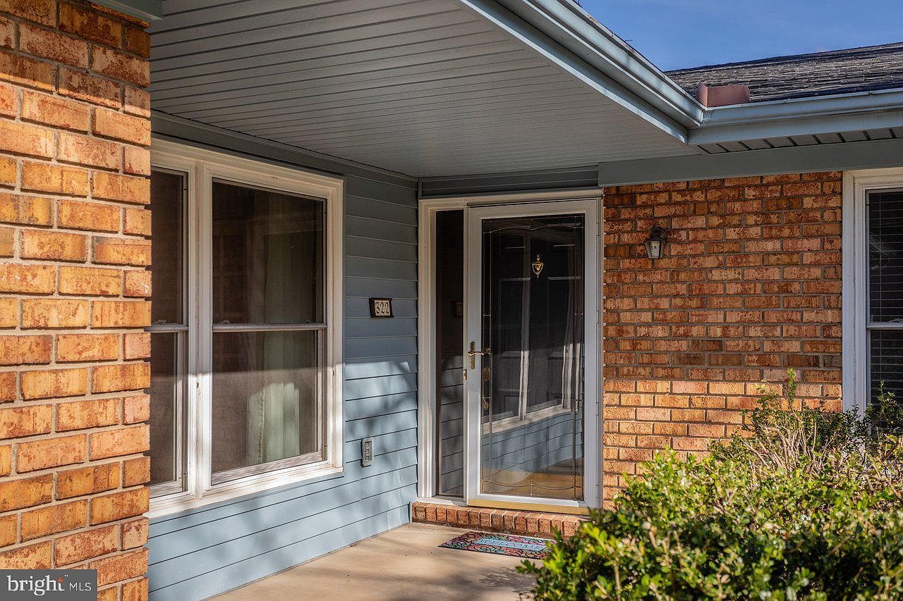 322 Erickson Ave Rockingham, VA 22801 - Thumbnail 3