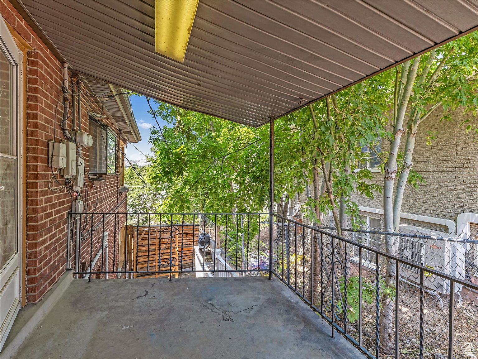 1815 E Hillcrest Ave Salt Lake City, UT 84106 - Thumbnail 3