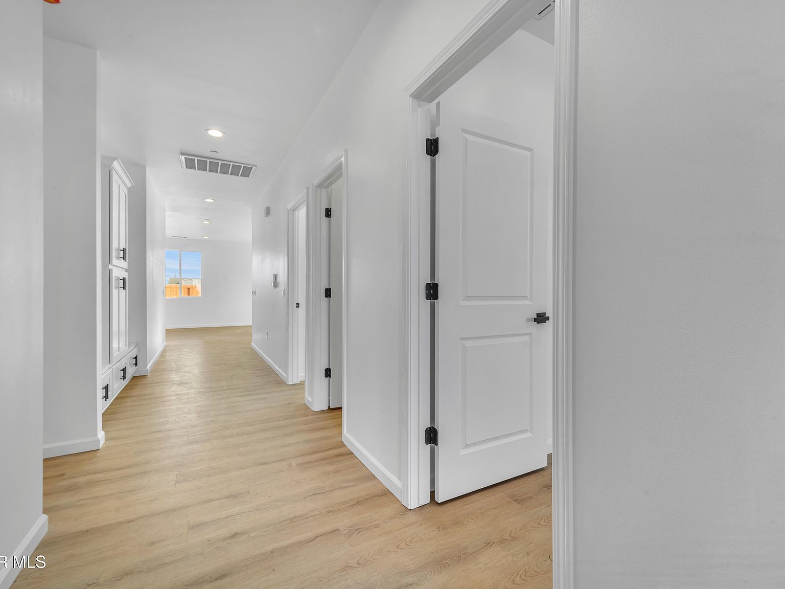 8837 Holly Ave California City, CA 93505 - Thumbnail 3