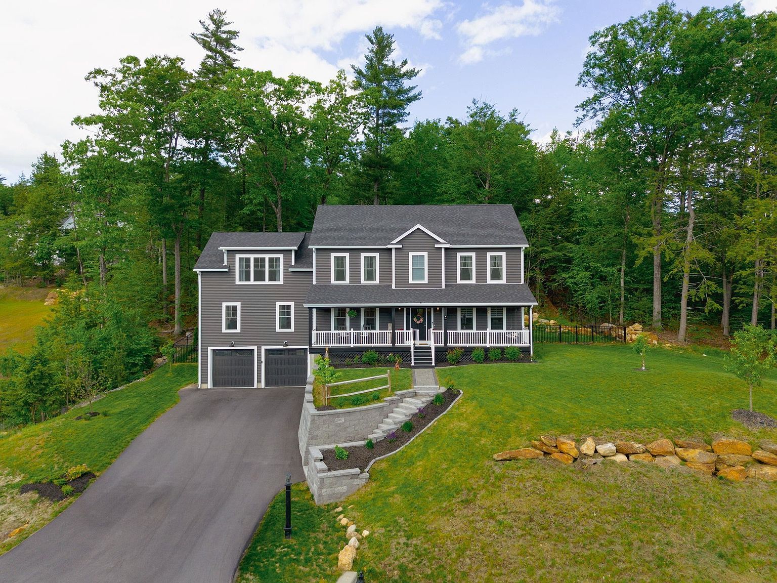 47 Indian Rock Rd Bedford, NH 03110 - Thumbnail 3
