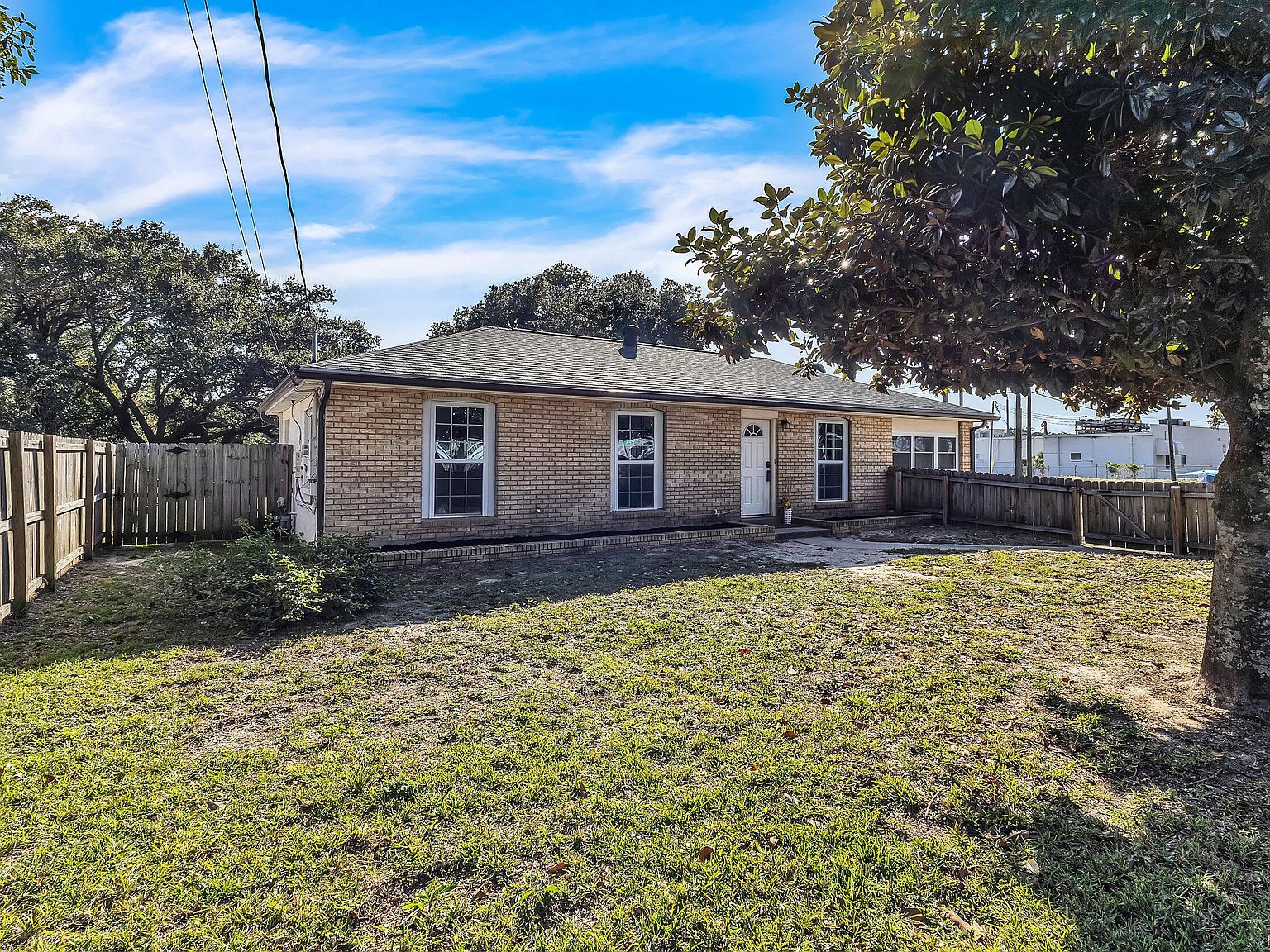 2105 Dora St Pensacola, FL 32514 - Thumbnail 3