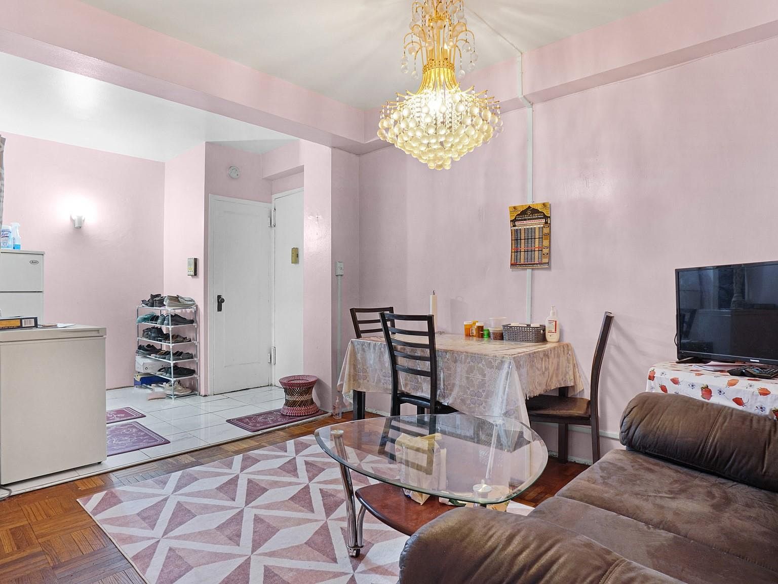 2049 McGraw Ave APT 2C Bronx, NY 10462 - Thumbnail 3