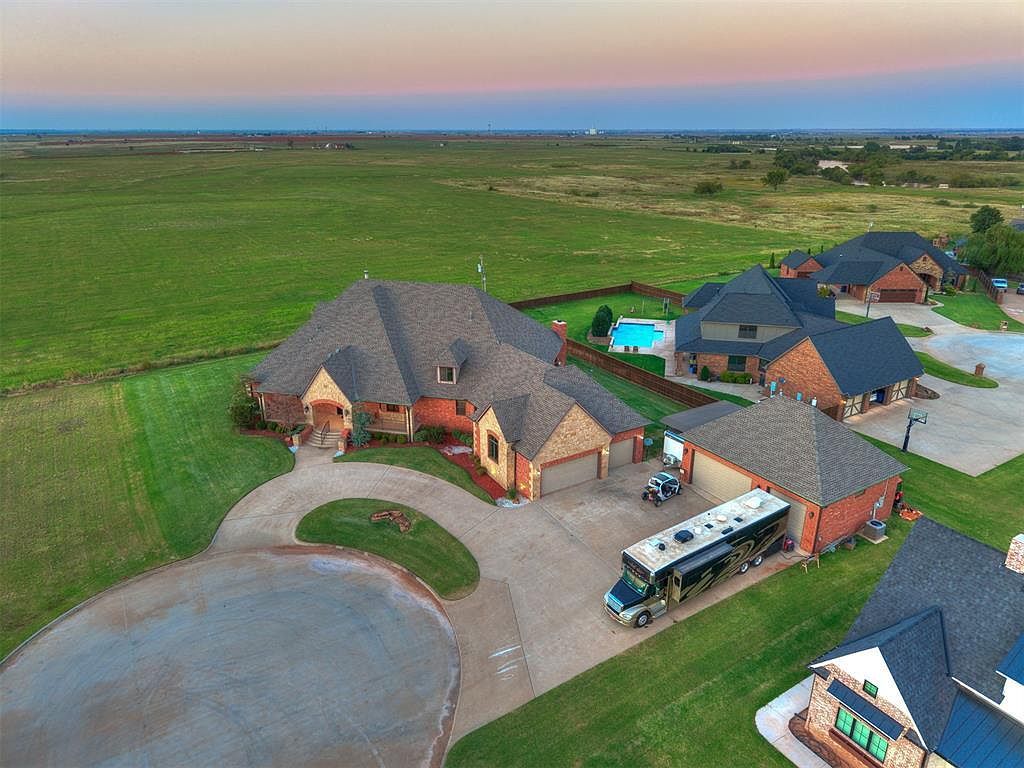 610 Lawrence Dr Okarche, OK 73762 - Thumbnail 3