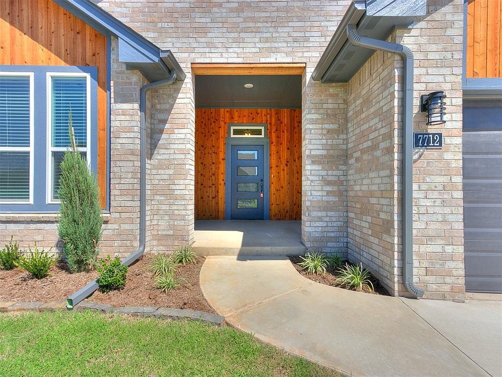 7712 Woods Edge Way Yukon, OK 73099 - Thumbnail 3