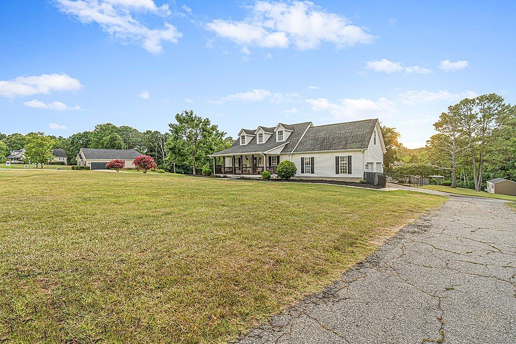 401 Bent Creek Rd Greenwood, SC 29649 - Thumbnail 3