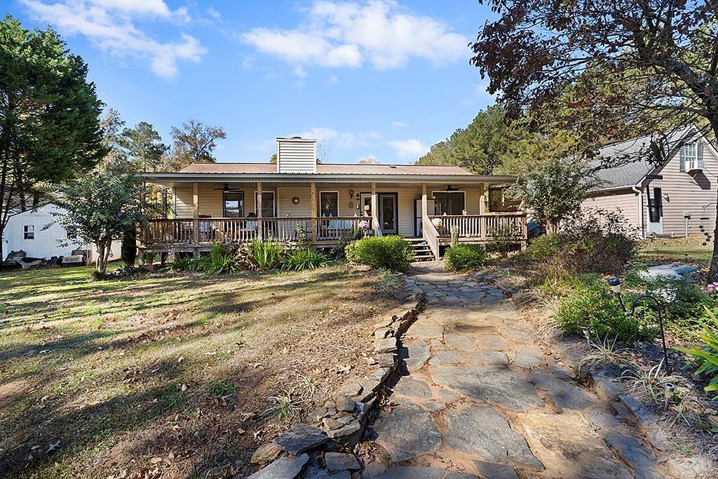 223 Cove Rd Greenwood, SC 29646 - Thumbnail 3