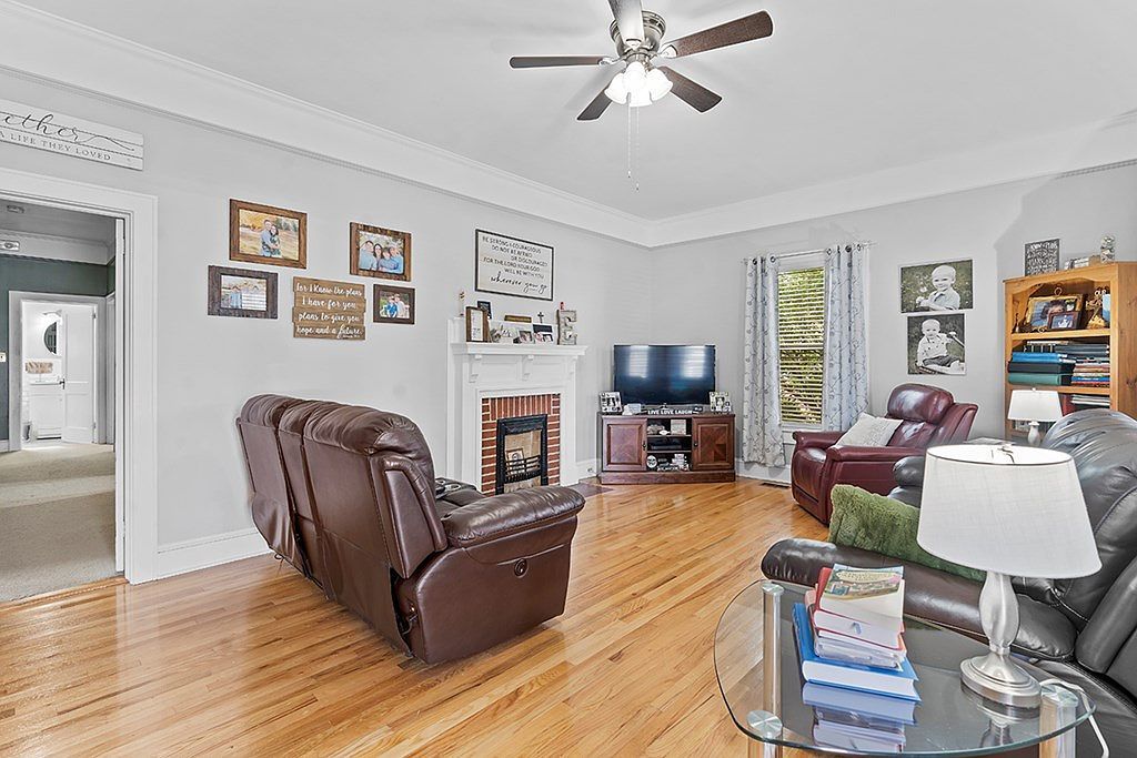 110 Draper St Ninety Six, SC 29666 - Thumbnail 3