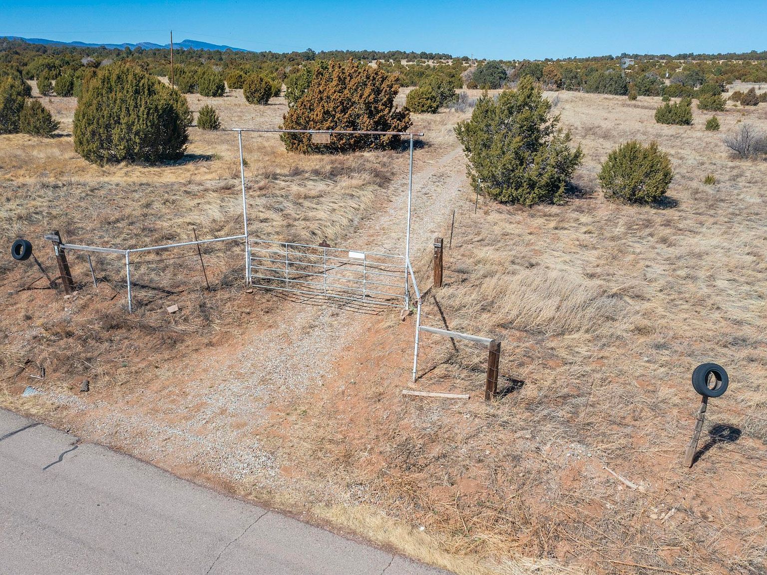 755 Juan Tomas Rd Tijeras, NM 87059 - Thumbnail 3