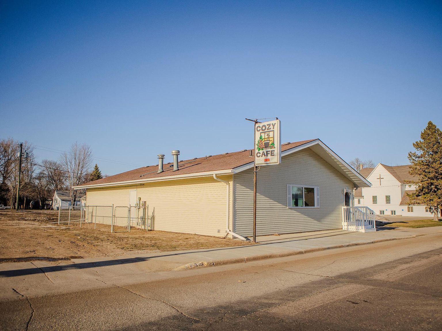 118 E Main St Cyrus, MN 56323 - Thumbnail 3