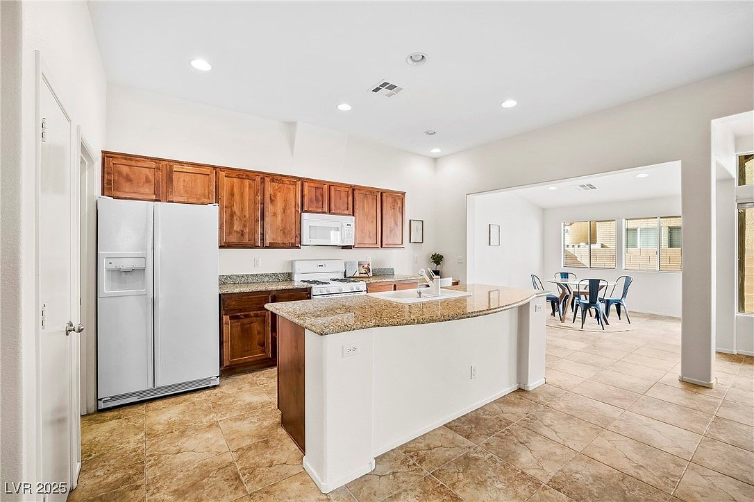 3429 Glacial Lake St Las Vegas, NV 89122 - Thumbnail 3