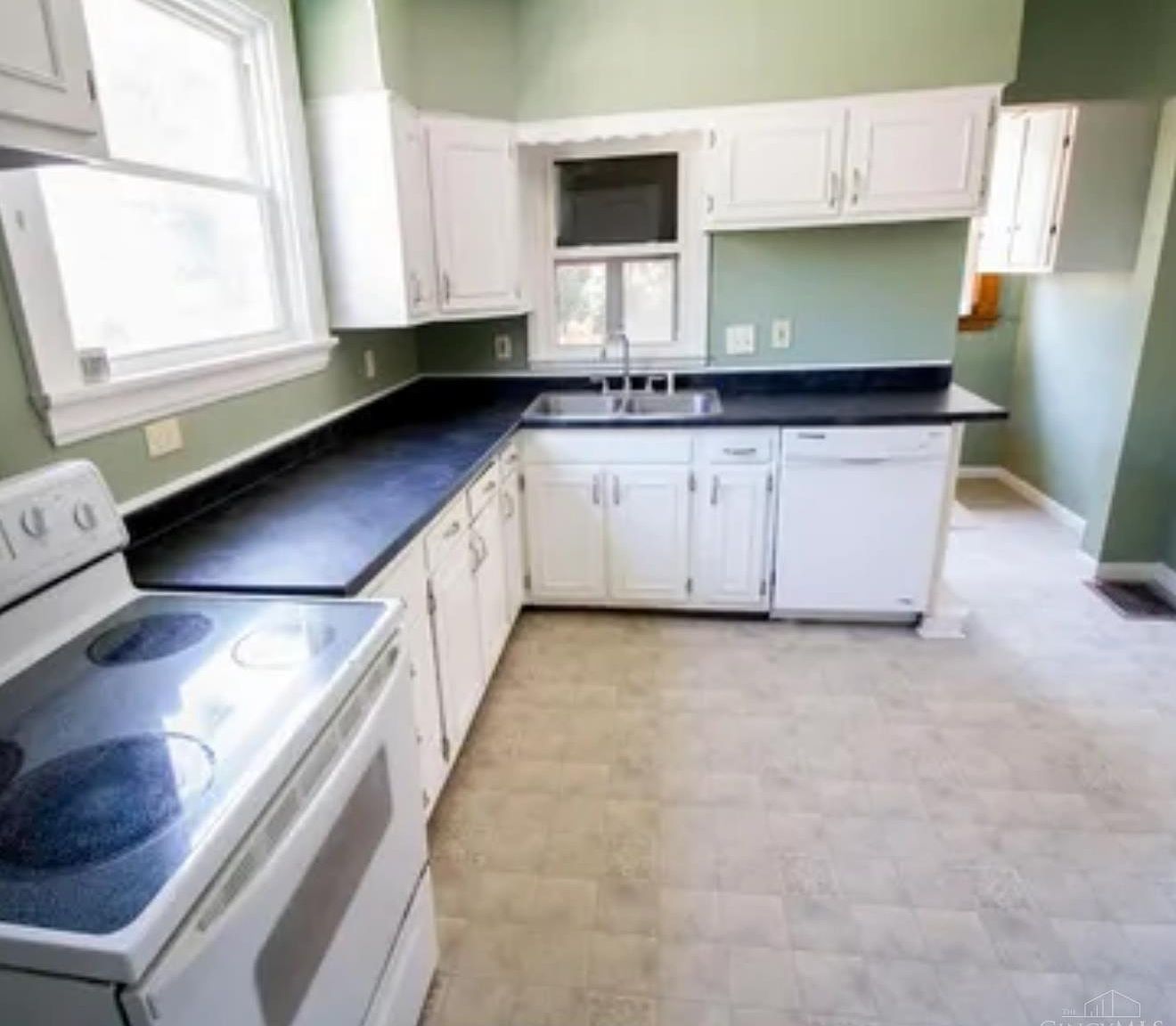 3230 Stanhope Ave Cincinnati, OH 45211 - Thumbnail 3