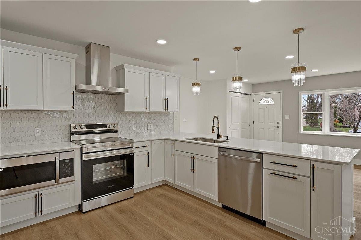 9197 Long Ln Cincinnati, OH 45231 - Thumbnail 3