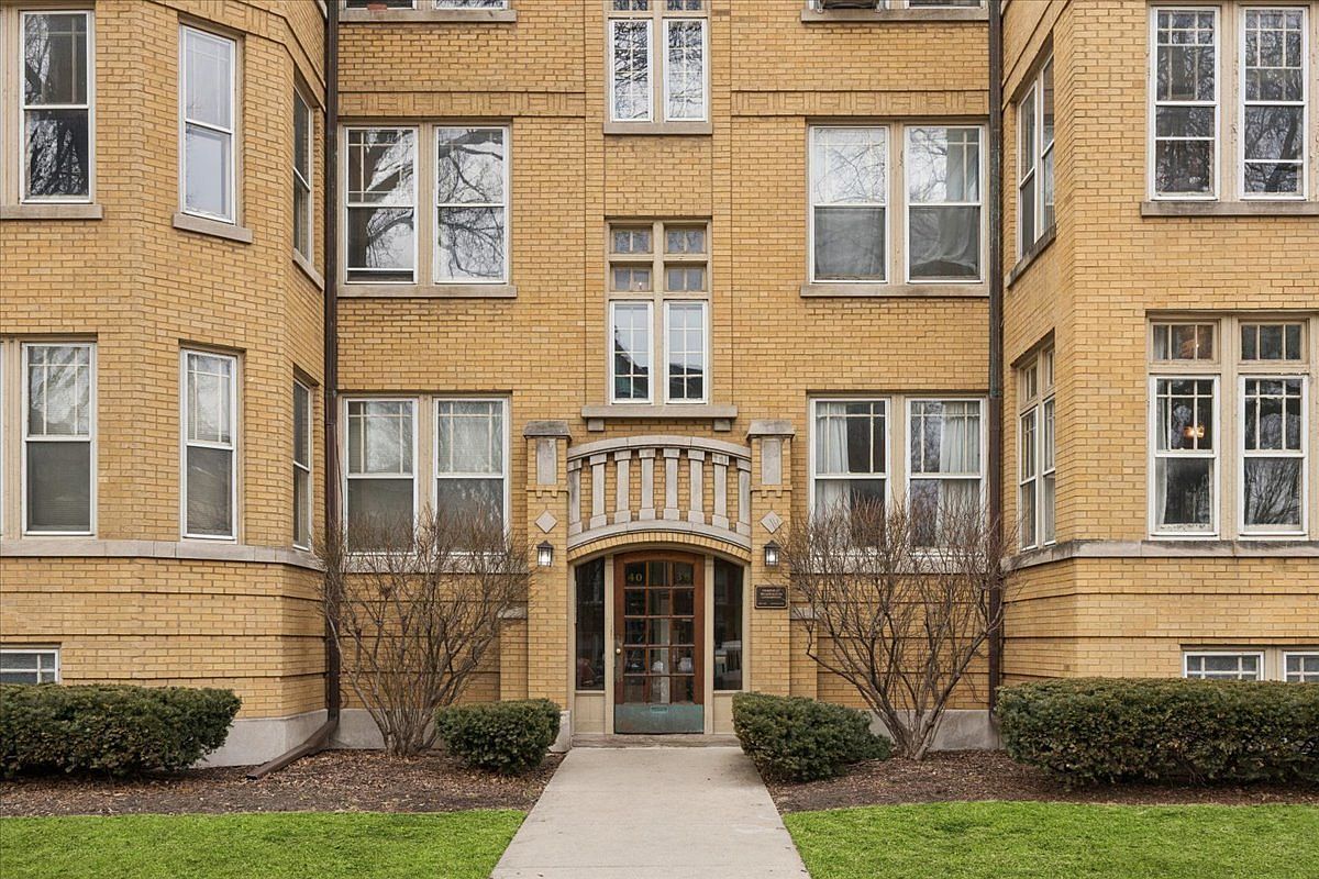 38 Washington Blvd #1 Oak Park, IL 60302 - Thumbnail 3
