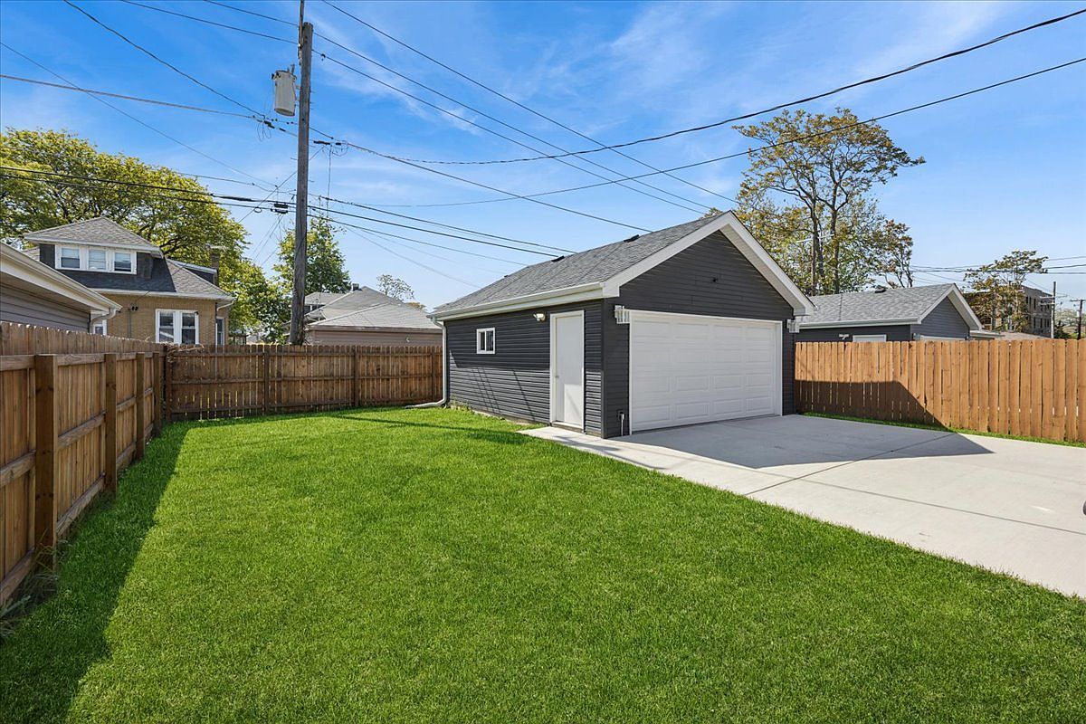 1112 S 3rd Ave Maywood, IL 60153 - Thumbnail 3