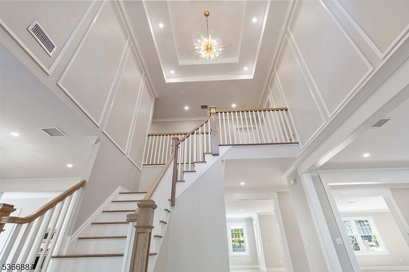 520 Clinton Ave Wyckoff, NJ 07481 - Thumbnail 3