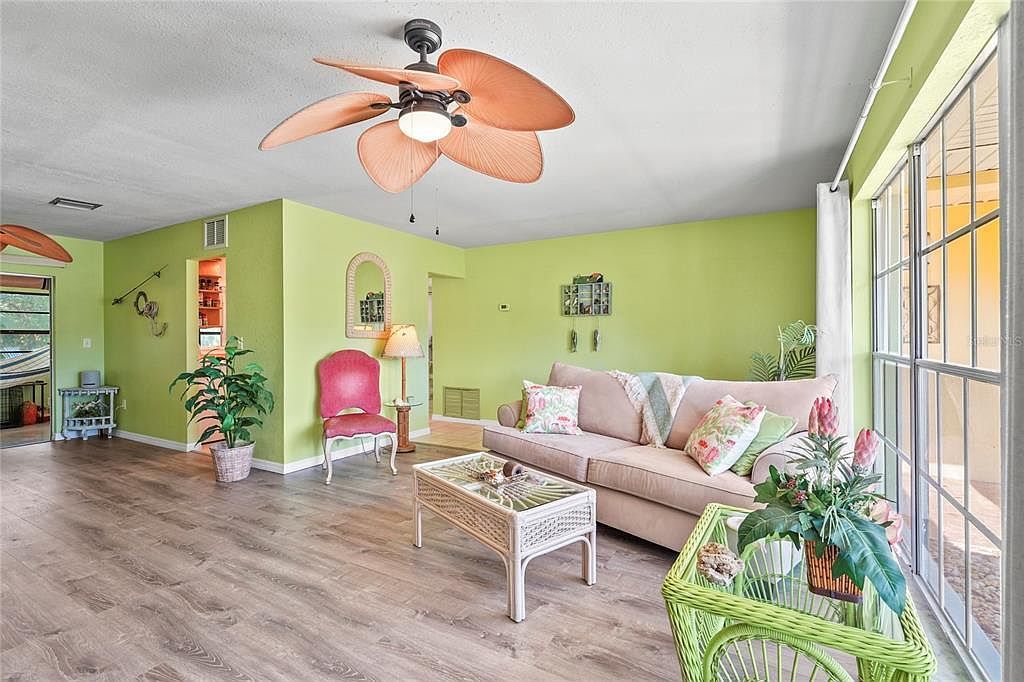 18399 Burkholder Cir Pt Charlotte, FL 33948 - Thumbnail 3