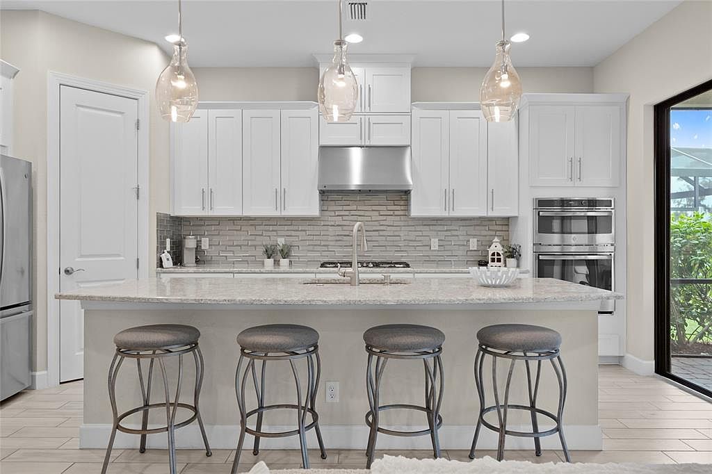 13902 Messina Loop Bradenton, FL 34211 - Thumbnail 3