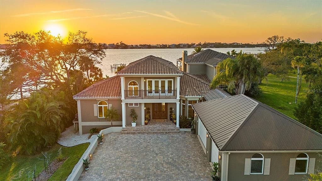 2115 Lychee Ln Nokomis, FL 34275 - Thumbnail 3