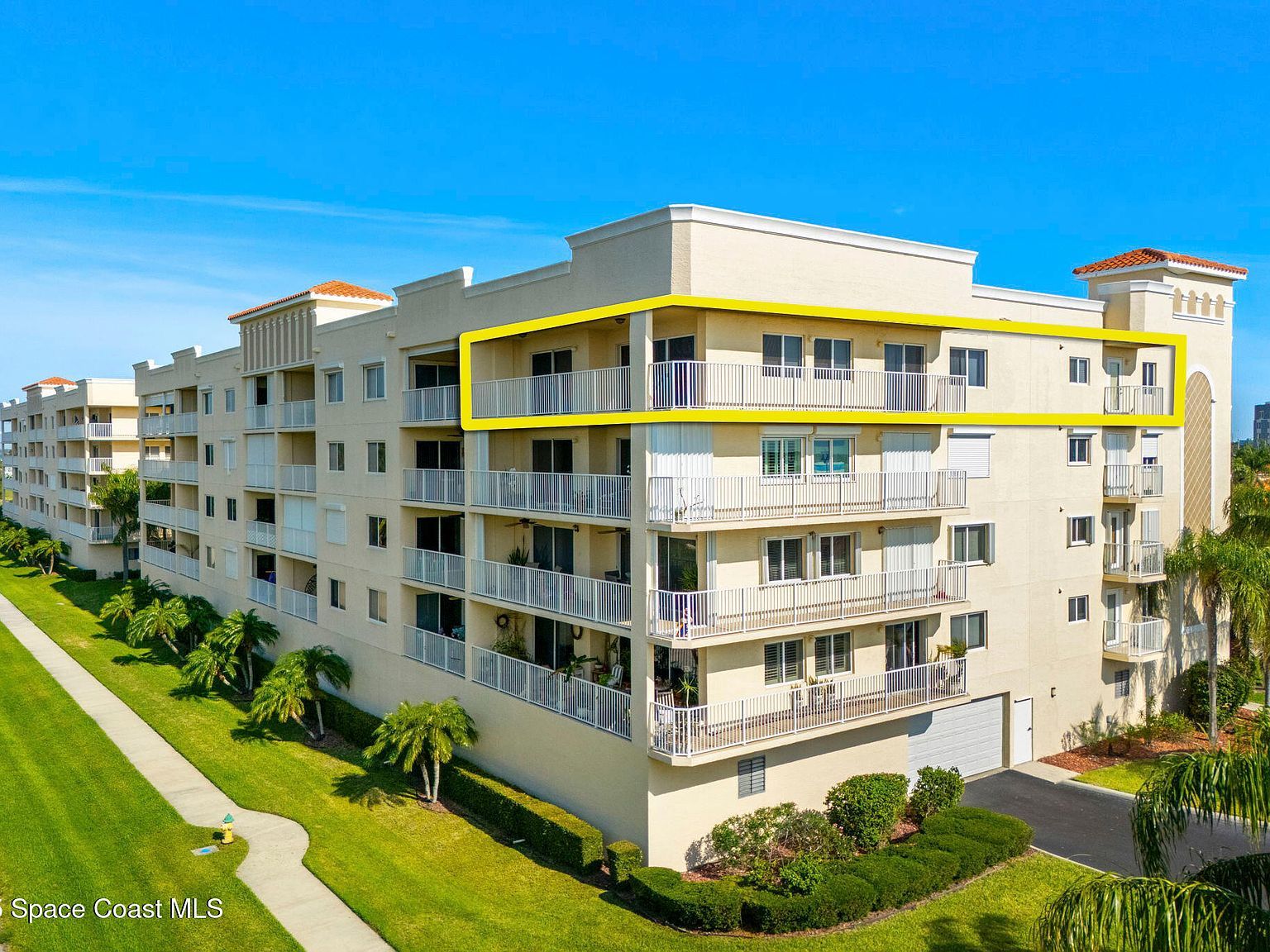 551 Casa Bella Dr UNIT 501 Cape Canaveral, FL 32920 - Thumbnail 3