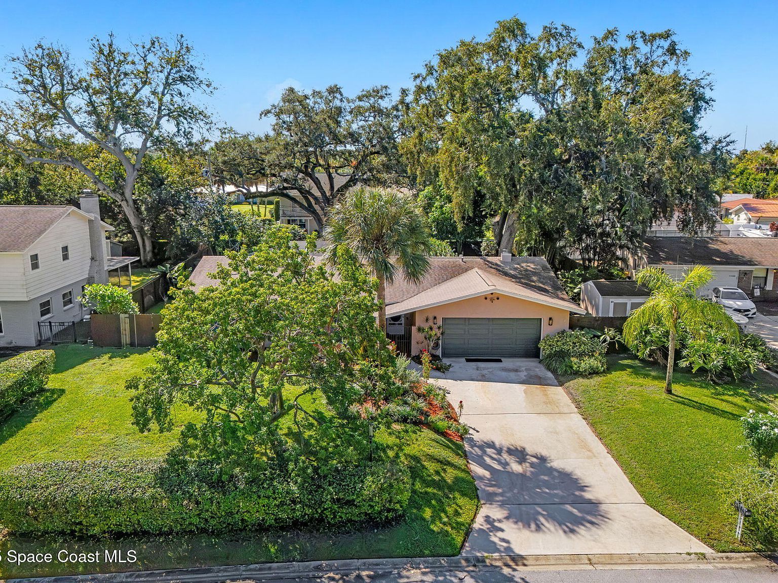 135 N Twin Lakes Rd Cocoa, FL 32926 - Thumbnail 3