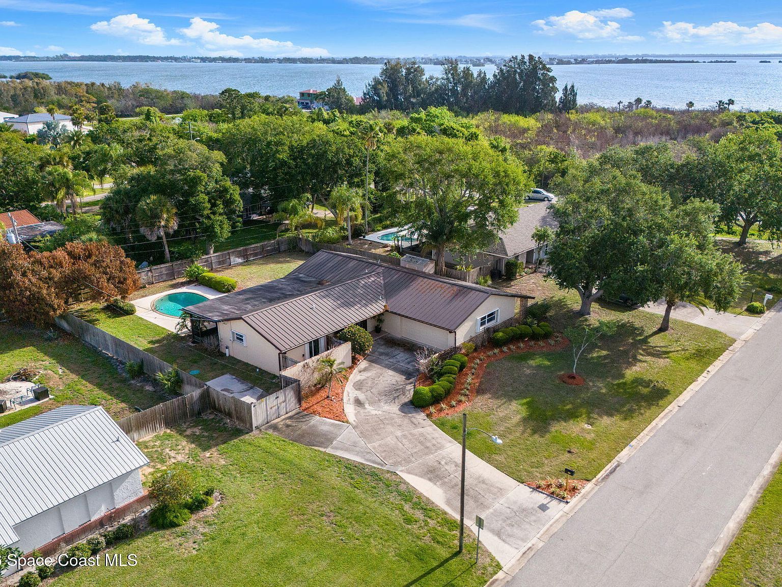 1310 Saint George Rd Merritt Island, FL 32952 - Thumbnail 3