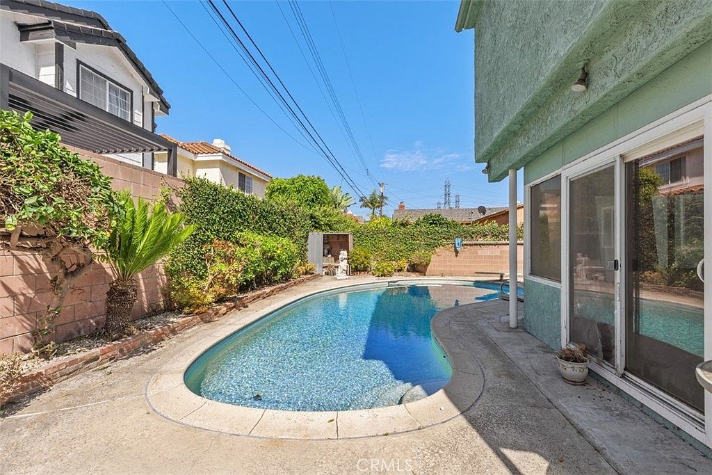 10253 Angell St Downey, CA 90242 - Thumbnail 3