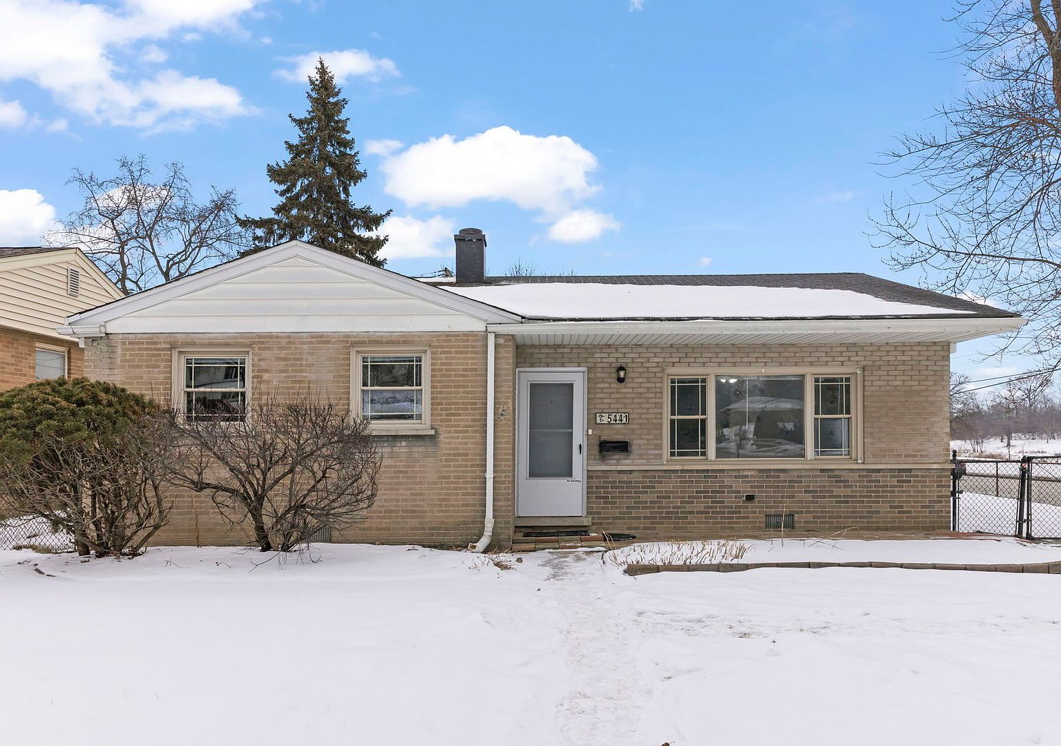 5441 Benton Ave Downers Grove, IL 60515 - Thumbnail 3