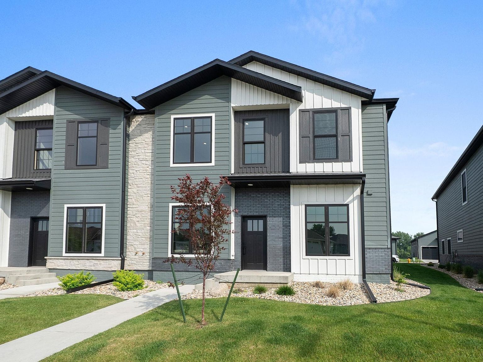 8617 W Shoreline Pl Sioux Falls, SD 57107 - Thumbnail 3