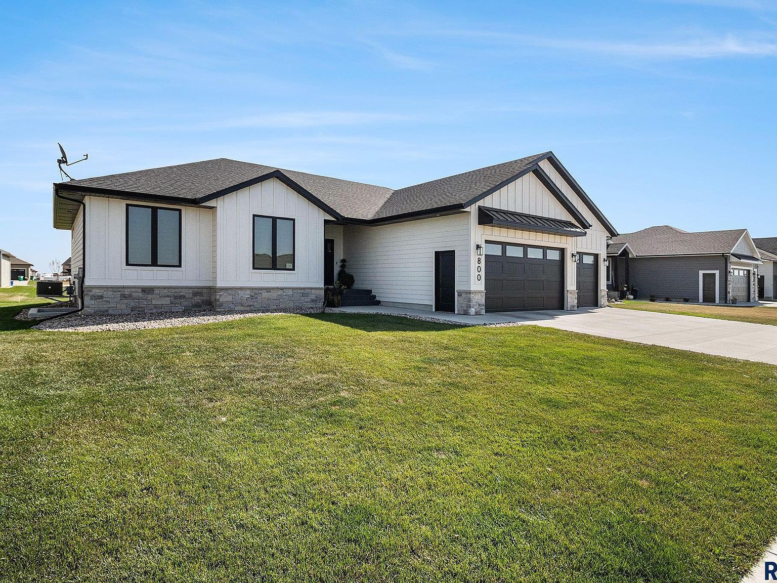 800 S James Ave Tea, SD 57064 - Thumbnail 3