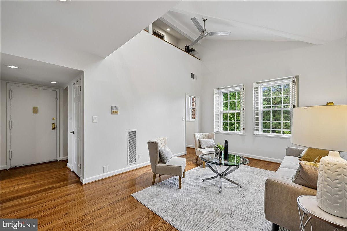 3621 39th St NW APT E323 Washington, DC 20016 - Thumbnail 3