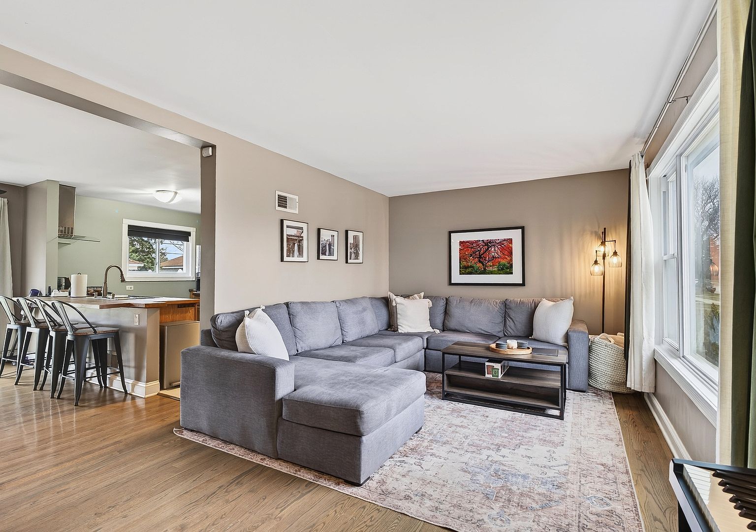 1800 Mayfair Ave Westchester, IL 60154 - Thumbnail 3