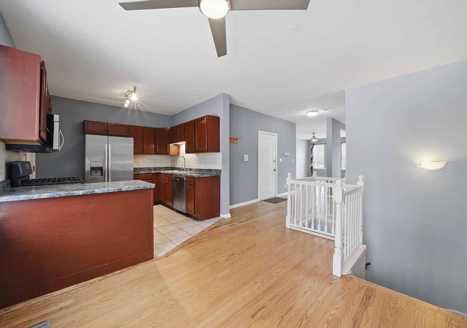2504 W Balmoral Ave APT 1D Chicago, IL 60625 - Thumbnail 3