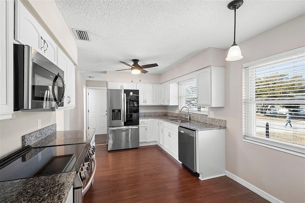 720 Amhurst Dr Orange City, FL 32763 - Thumbnail 3