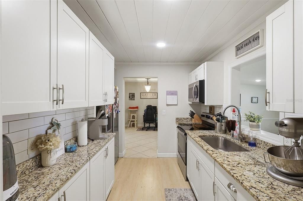 112 Edwards Ave Orange City, FL 32763 - Thumbnail 3