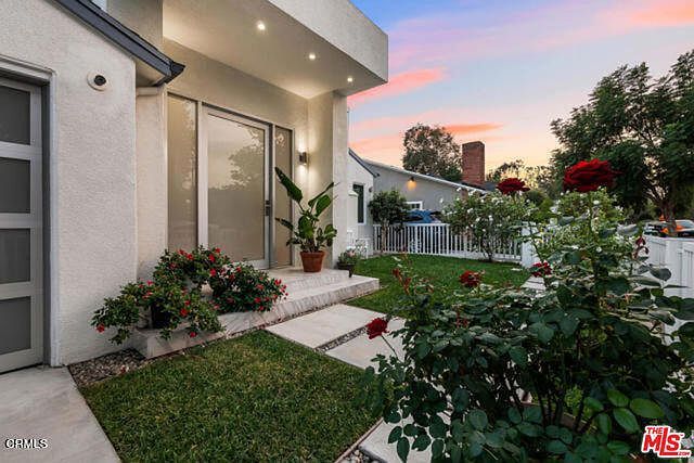 11314 Gladwin St Los Angeles, CA 90049 - Thumbnail 3