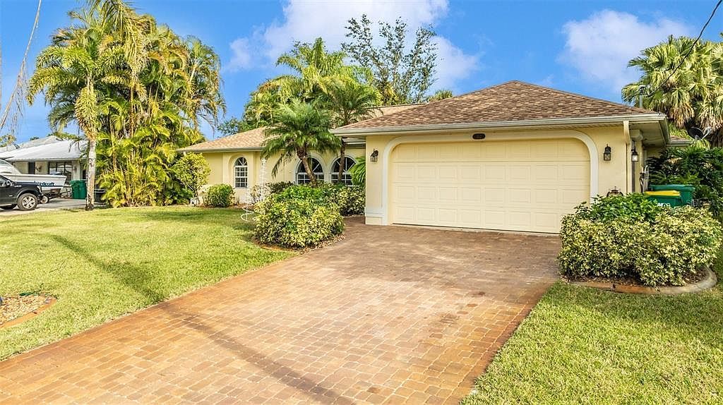 552 McCabe St Pt Charlotte, FL 33953 - Thumbnail 3