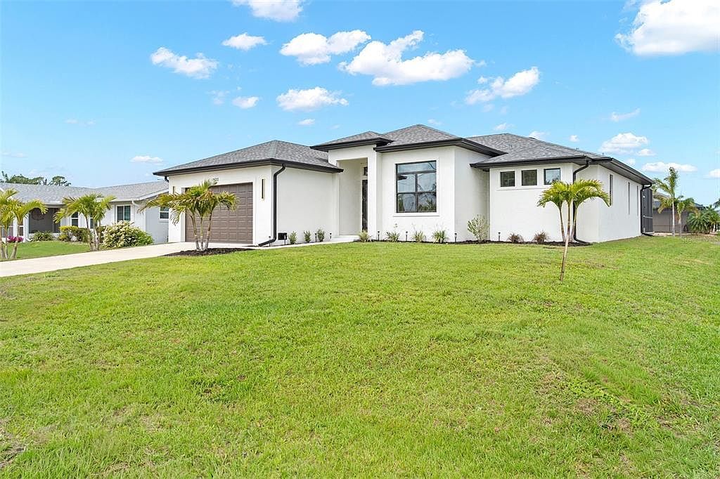 2523 Dixon Ter Port Charlotte, FL 33981 - Thumbnail 3