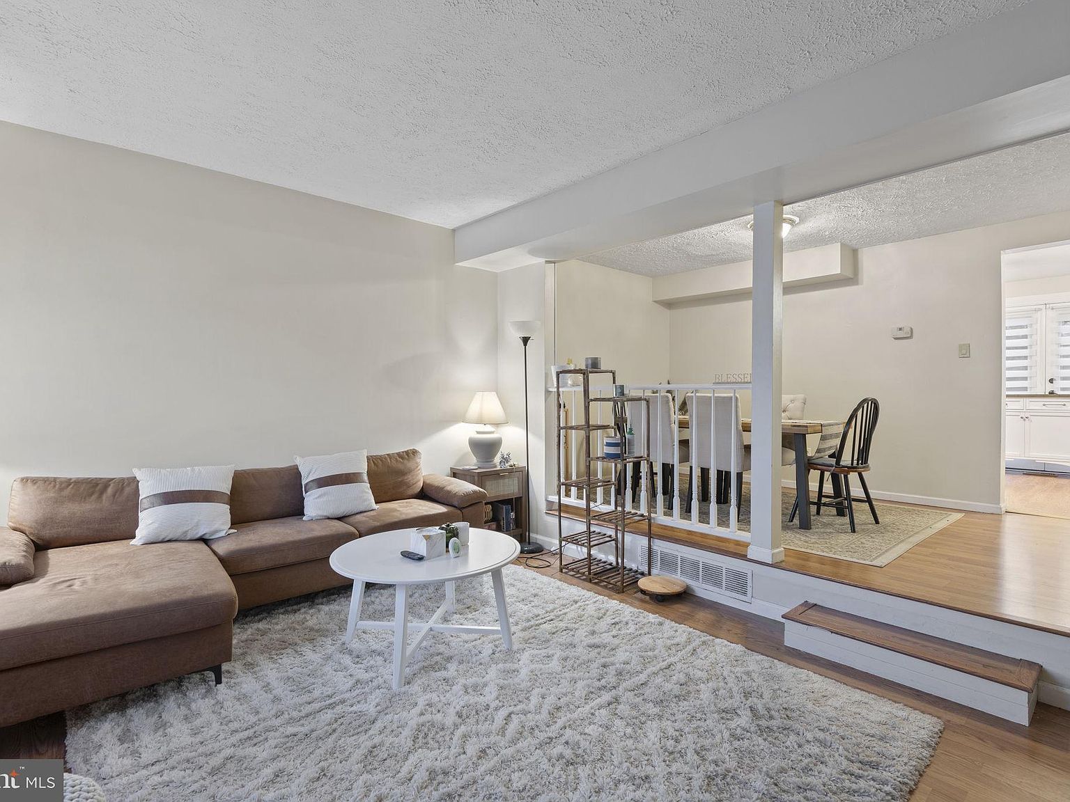 5380 King Arthur Cir Baltimore, MD 21237 - Thumbnail 3