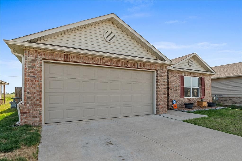 1319 Chuck Wagon Dr El Reno, OK 73036 - Thumbnail 3