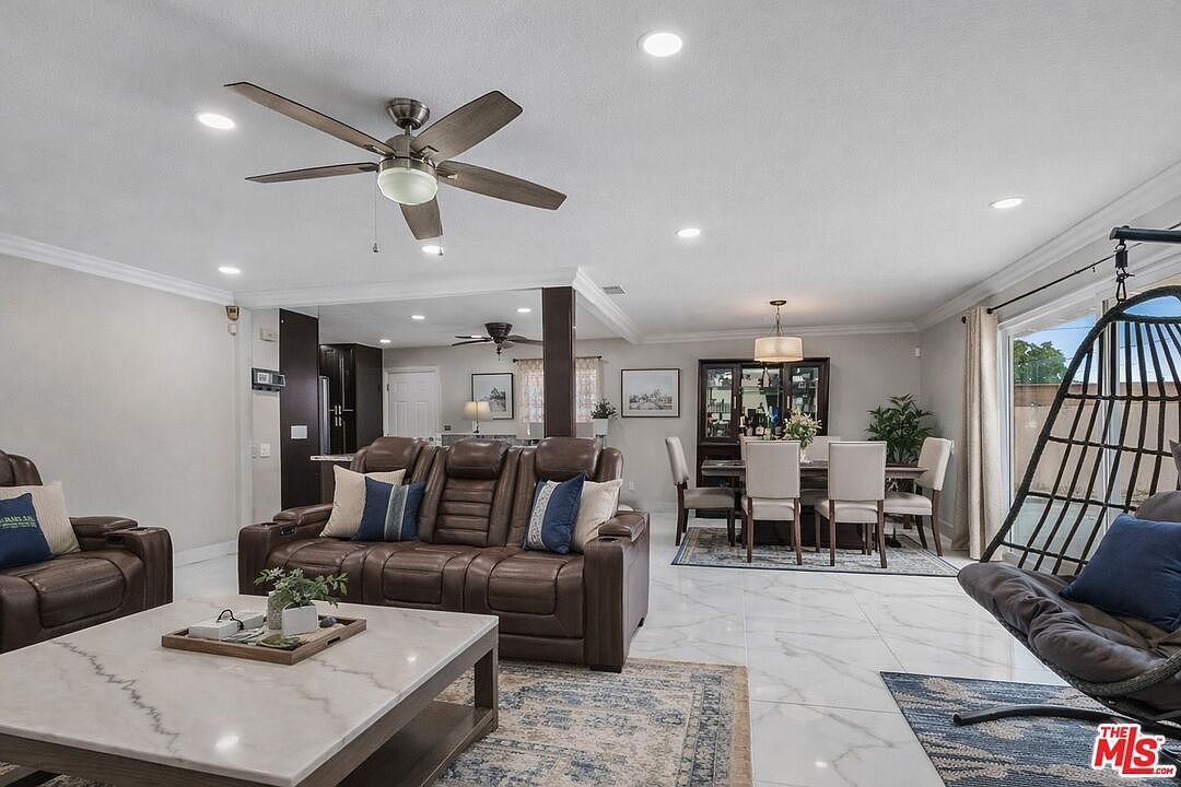 13400 Roscoe Blvd Panorama City, CA 91402 - Thumbnail 3