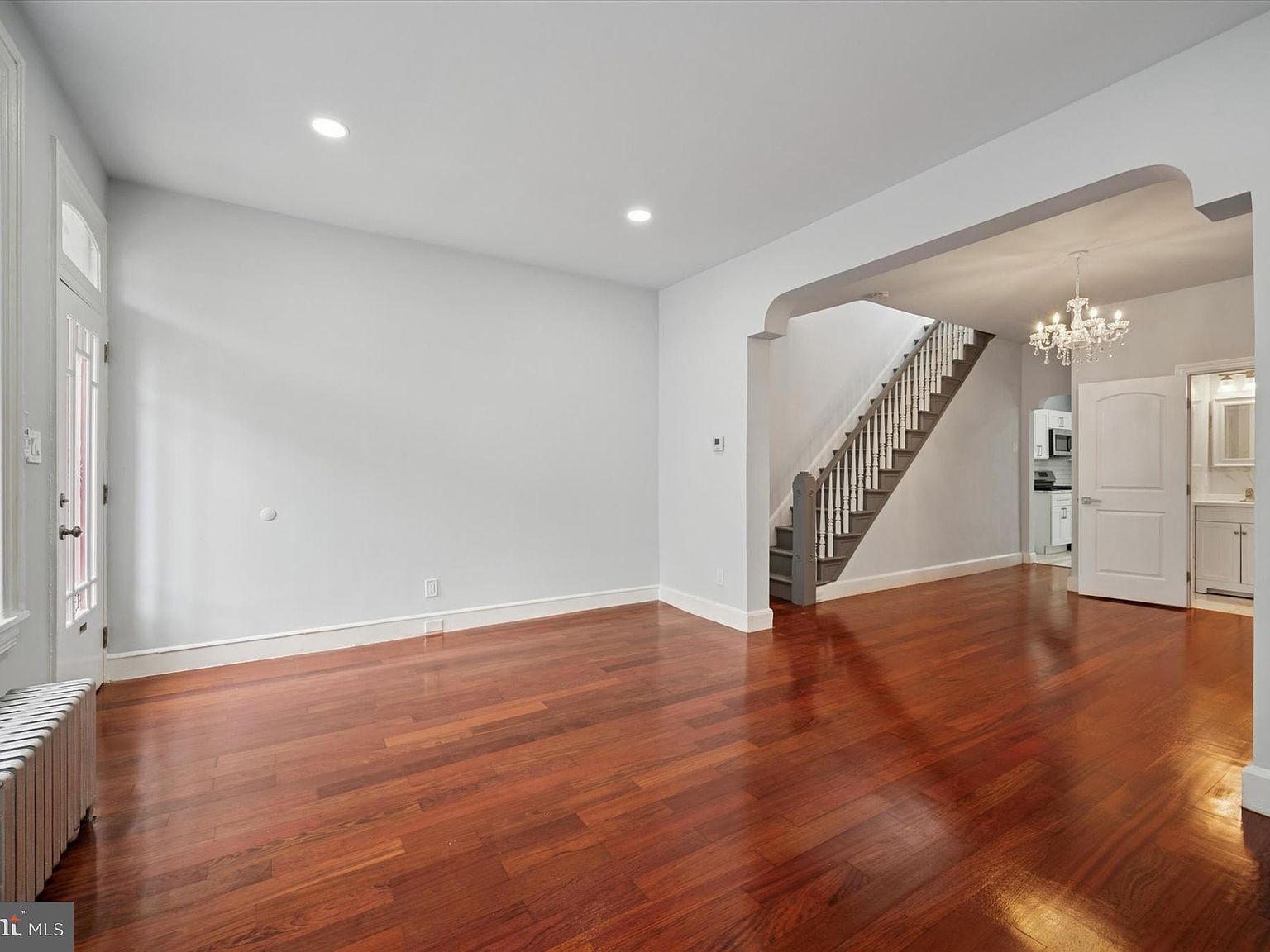 151 Jamestown Ave Philadelphia, PA 19127 - Thumbnail 3