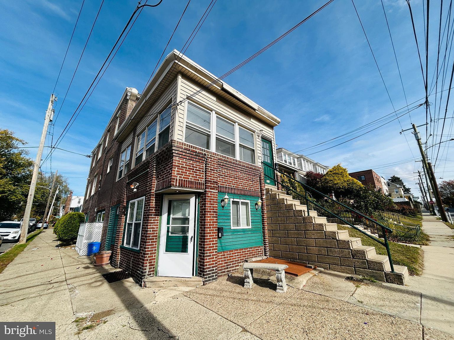 326 Fountain St Philadelphia, PA 19128 - Thumbnail 3