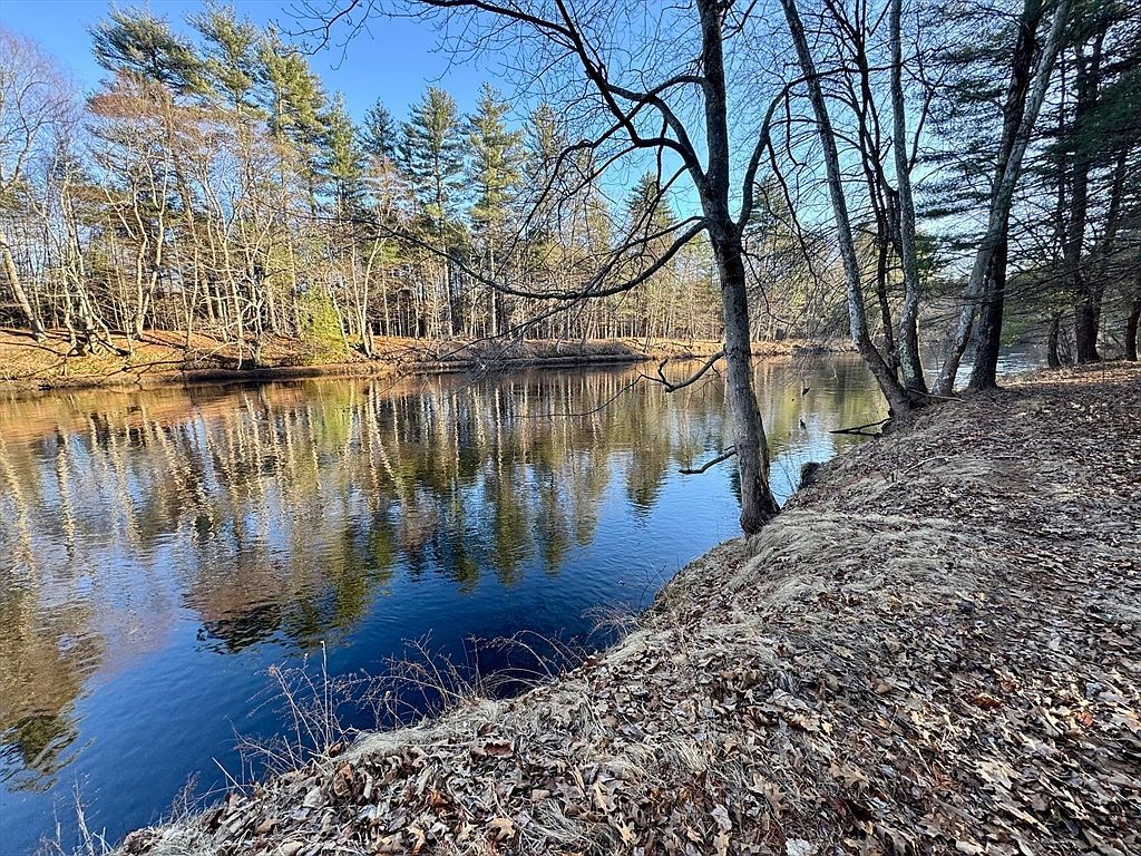 139 Nashua Rd Pepperell, MA 01463 - Thumbnail 3